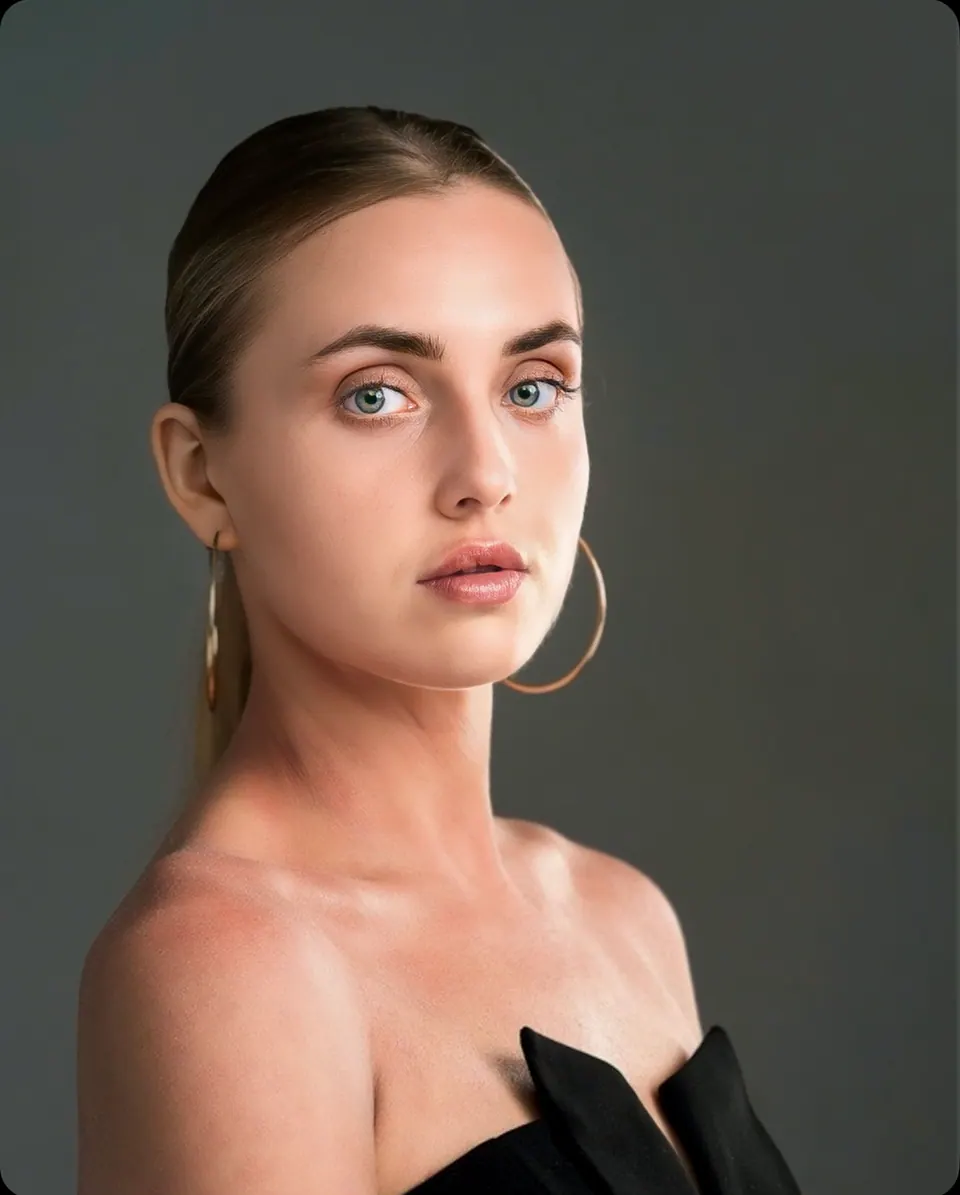 Paula Maria Rosalia in a clean natural beauty headshot